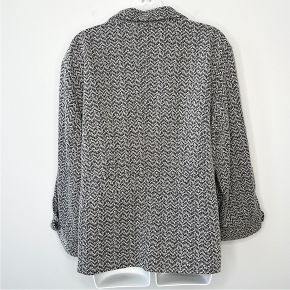 CATO WOMAN Black White Chevron Knit Jacket Coat Fall Winter Size 26/28W - Picture 4 of 7